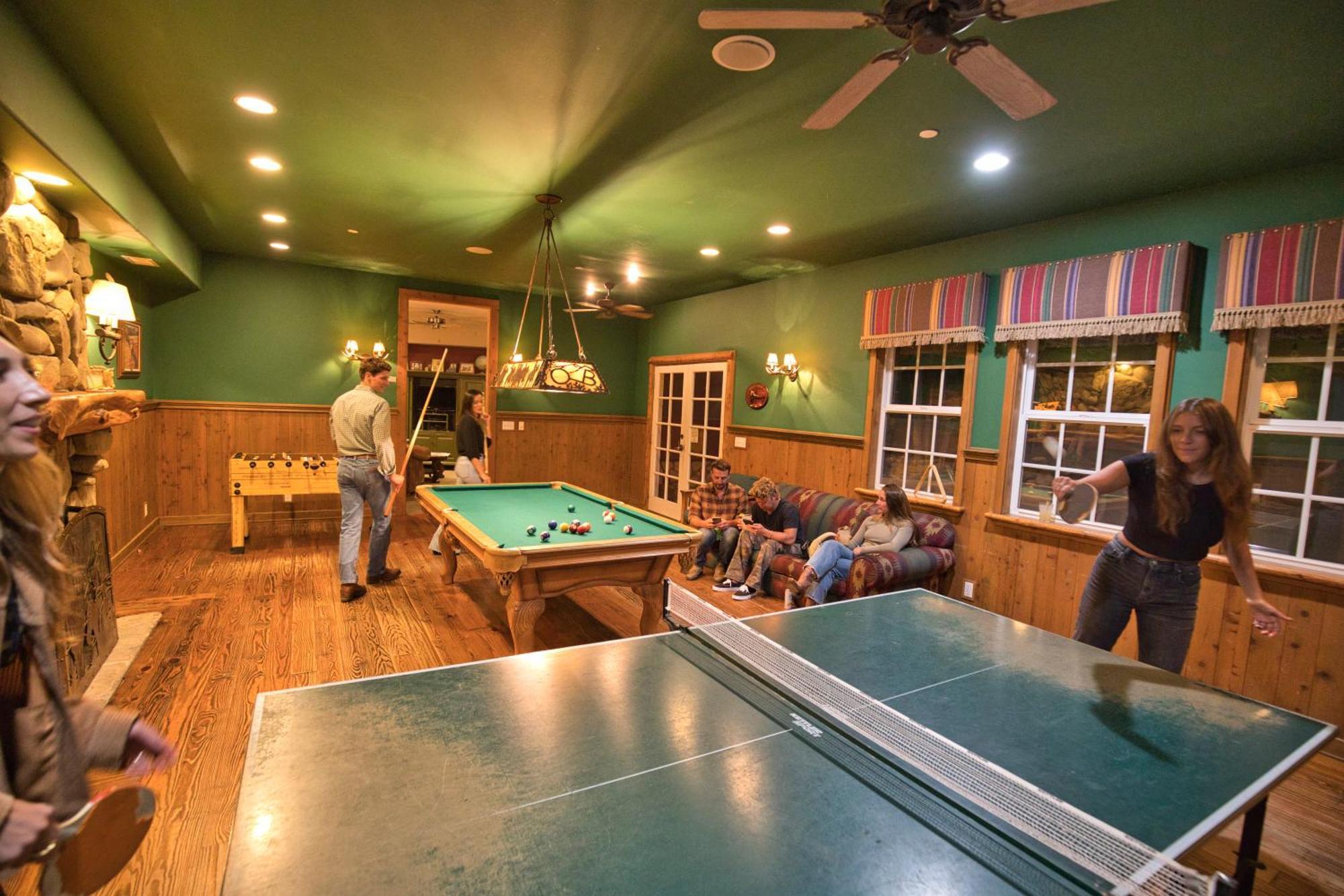 Отель Circle Bar B Guest Ranch Capitan Экстерьер фото
